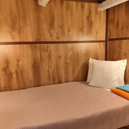 Comfort Flat & Parking Gertrudes Street Apartman *